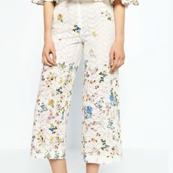 Zara Floral Lace Eyelet White Culottes Cropped Wide Leg Pants, size XS