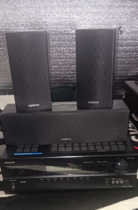 Onkyo Receiver/speakers