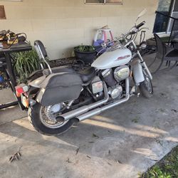 2002 Honda Shadow 750