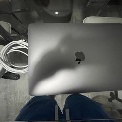 Apple MacAir 13inch 2019 