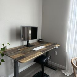 VARI Standing Desk (monitor/keyboard Not Included) - Best Offer 