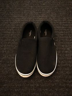 Size 8 boys sneakers