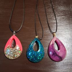 Large Pendant Necklaces
