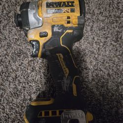 🔥 DEWALT 20V MAX XR Impact Driver (DCF860) 