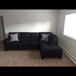 Black Sectional Excellent Condition 