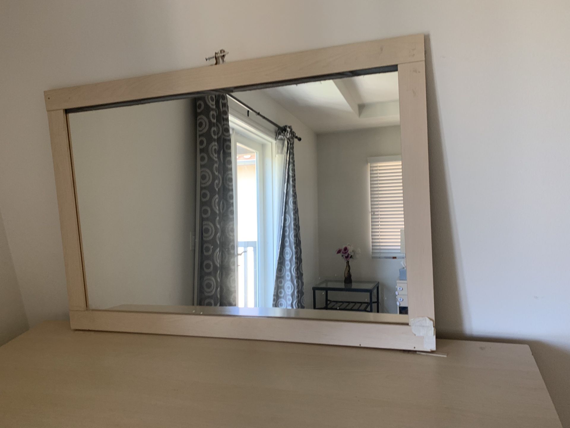 Dresser mirror