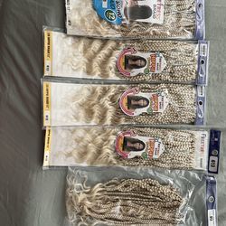 Crochet Blond 12” Color 613 4.5 Packs