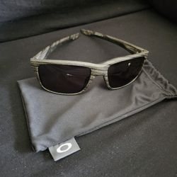 Oakley Mainlink Woodgrain Frame Priz Sunglasses 