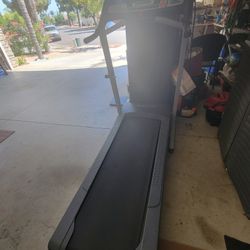 Treadmill 