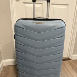 New Medium 24 luggage Sale (see Photo For Options)