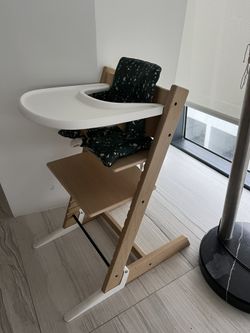 Wood High Chair Stokke