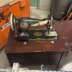 Antique Sewing Machine 