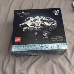Unboxed LEGO Millennium Falcon Display Set