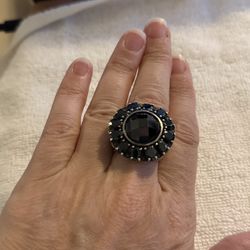 Women’s Ring. Size 9-9.5. 925 Silver