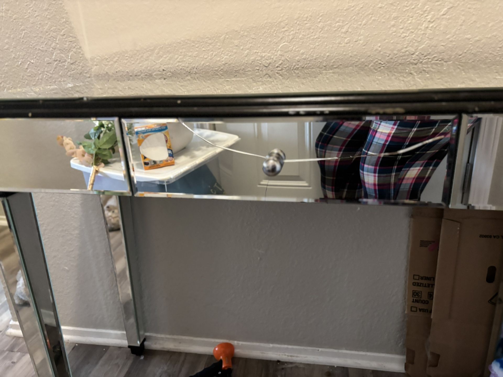 Mirror Glass Makeup Table