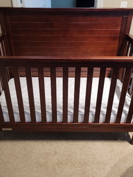 Fisher Price Baby Crib.
