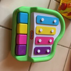 Little Tikes Tap-a-Tune piano Green $10