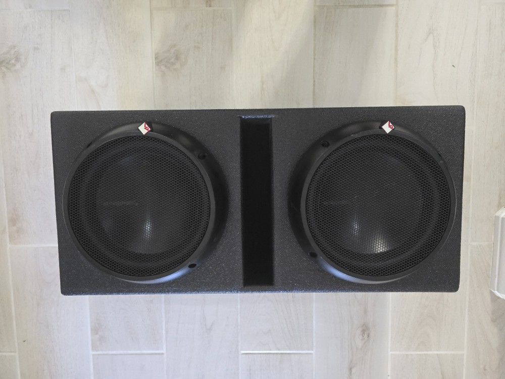 Pair Of Rockford Fosgate T1D410's With Box