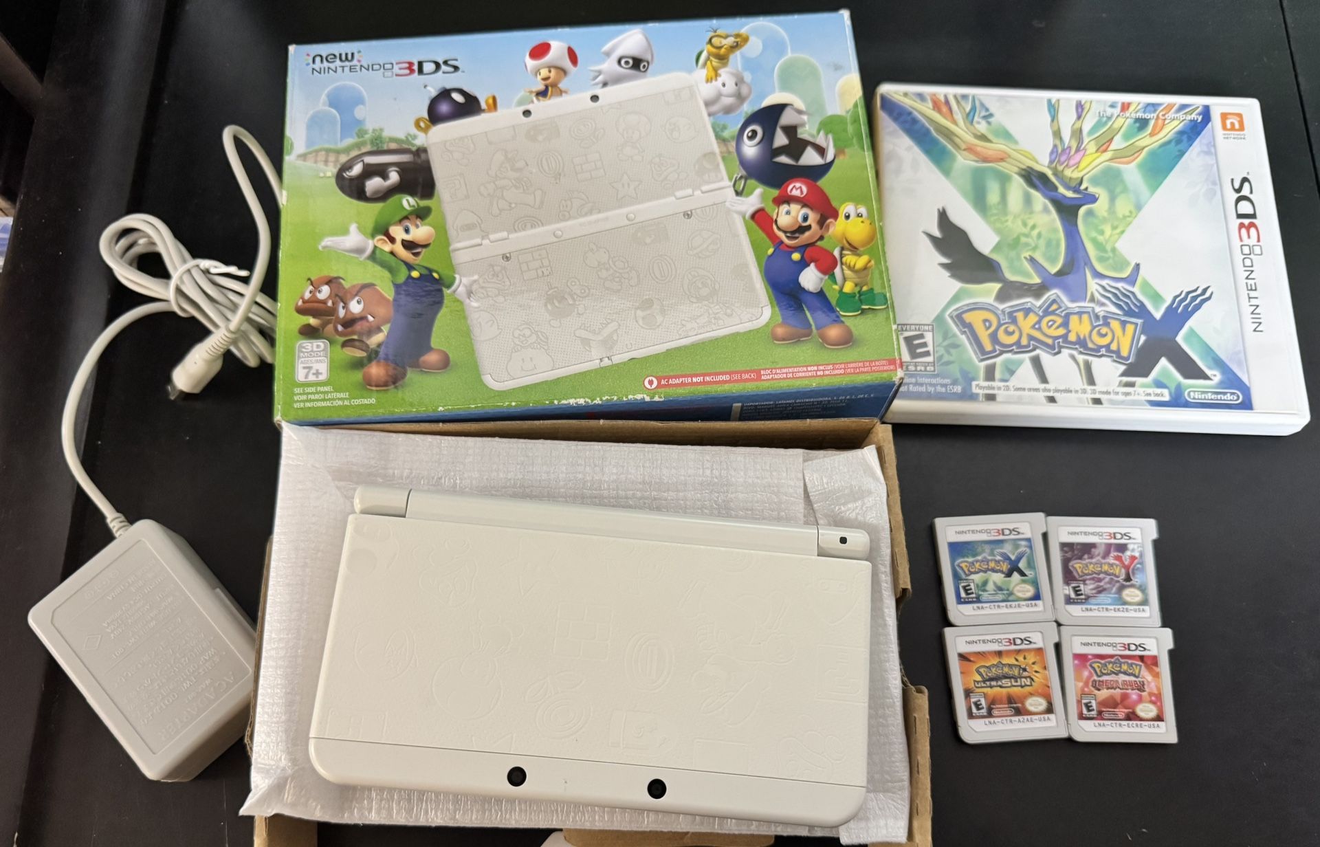 Complete Nintendo New White Mario 3ds W/ Pokemon Games