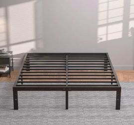 14” KING SIZE BED FRAME SLIGHTLY USED INCLUDES HARDWARE, ALL PARTS AND MANUAL WITH ONLY MINOR SCUFFS