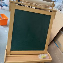 Kids Art Easel , Double Sided ,adjustable .$20 In San Clemente 