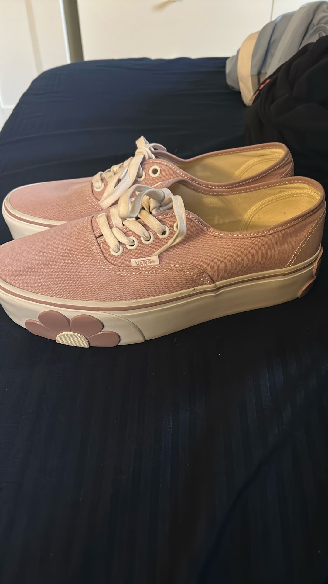 Vans 8.5 Men’s 50$