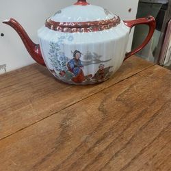 Antique Japanese Kutani Butterfly Teapot 