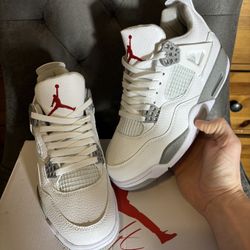 Jordan 4 Oreo Size 7 Men’s Sneakers