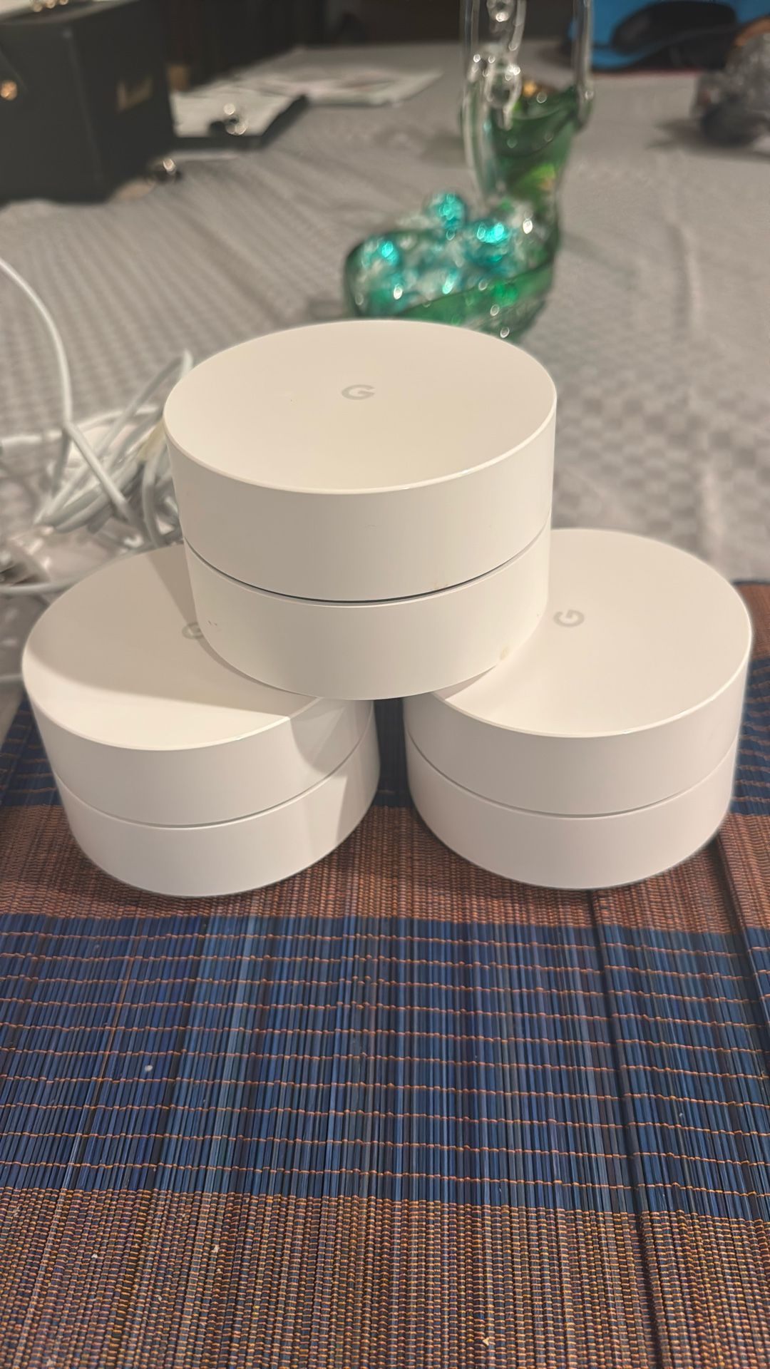 Google AC-1304 WiFi Solution Single WiFi Point Router Replacement for Whole Home Coverage