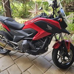 2015 Honda NC700X DCT ABS 70 mpg+ Automatic NC700 NC700XD