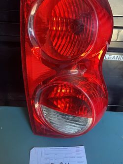 2004 -2005 Dodge Durango Tall Light Passenger Side RH