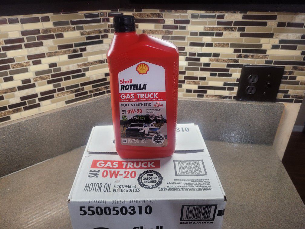 Shell Rotella Gas Truck Full Synthetic Motor Oil 0W-20 1 Quart Case