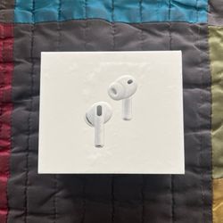 AirPods Pro 3 – Clean, MagSafe USB-C Charging Case