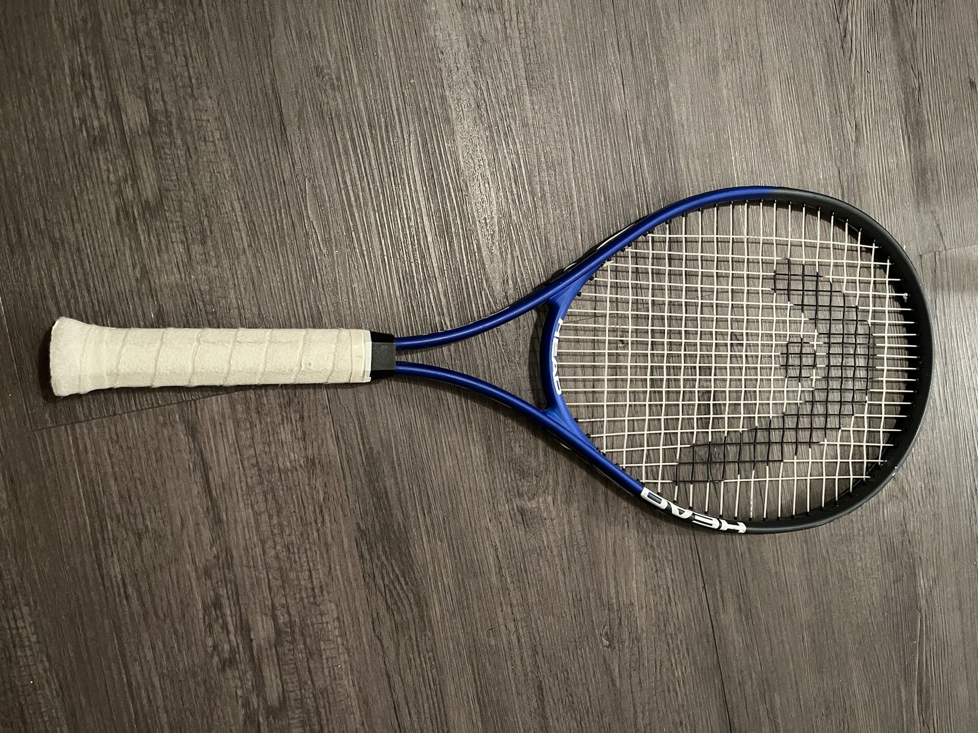 Tennis Racket – Head Conquest
