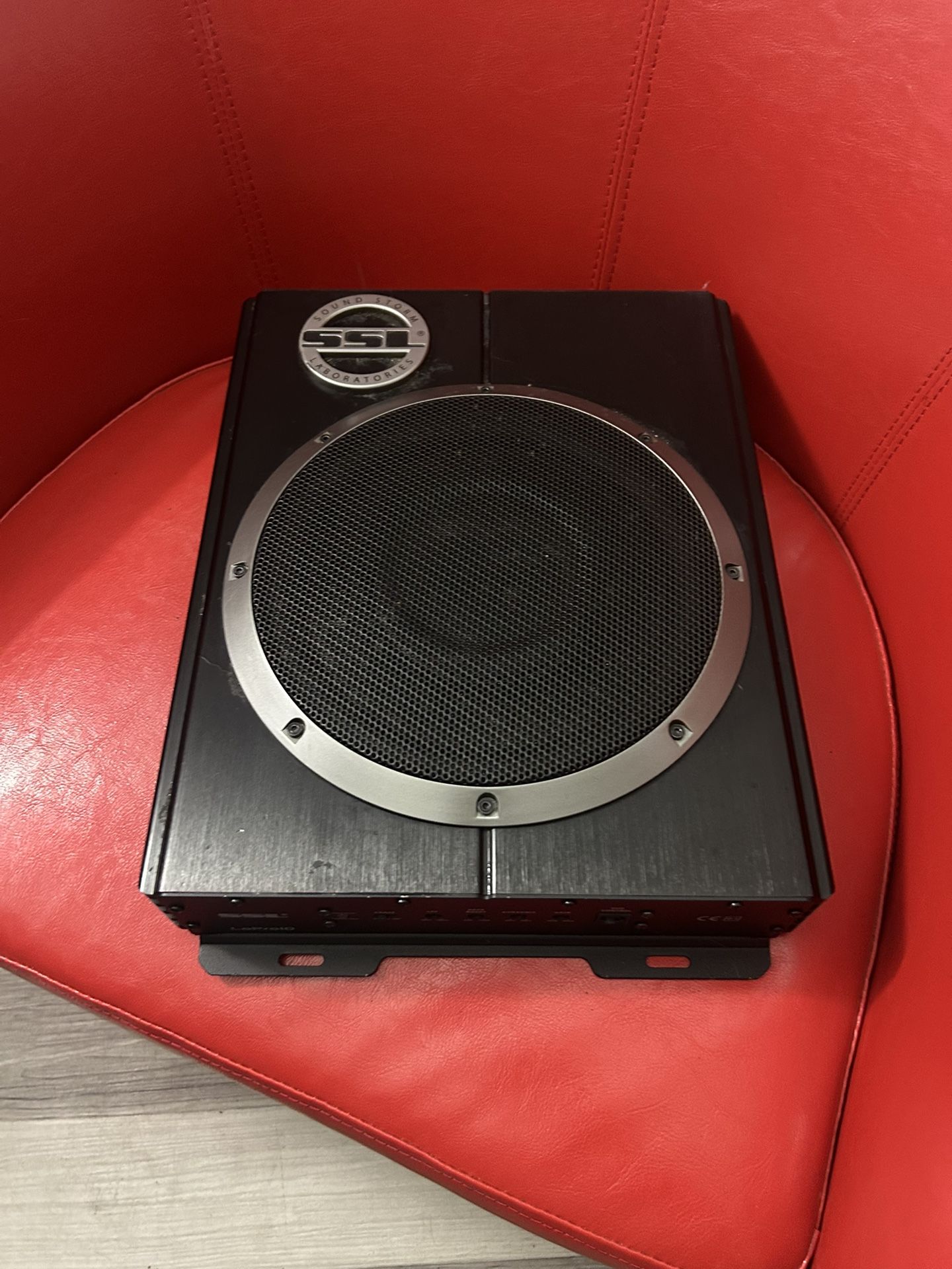 Subwoofer with built in Amp