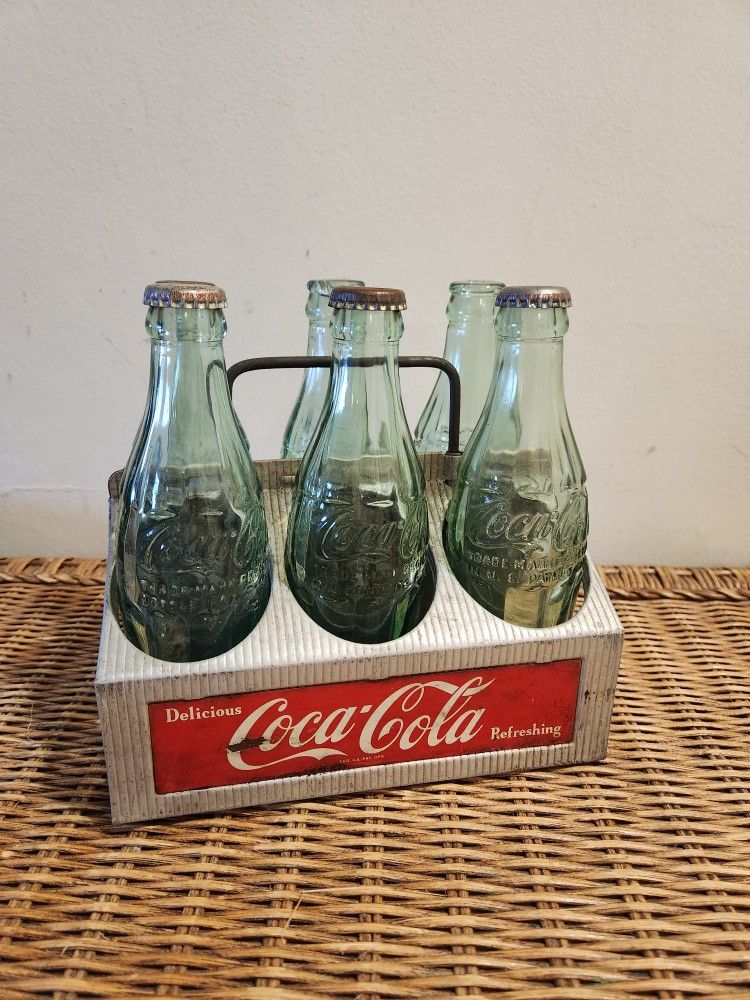 Vintage Coca Cola 6 Pack Carrier With Bottles 