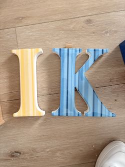 Wood Letter Decoration