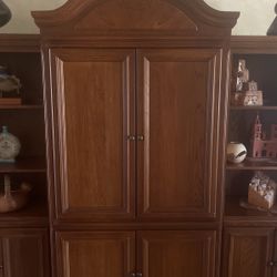Wine Cabinet With Two Side Shelves