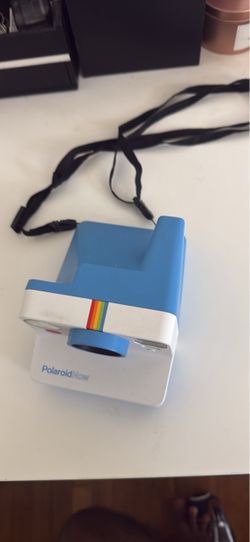 Polaroid Now Instant Camera Blue