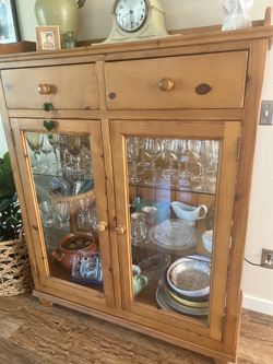 Solid pine cabinet hutch