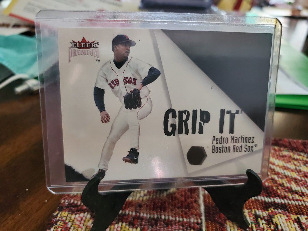 Boston Red Sox Pedro Martinez 2001 Fleer Premium Grip It Rip It Insert Baseball Card 