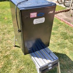 Working Refrigerator 