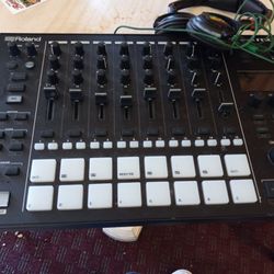 Roland GROOVEBOX MC 707