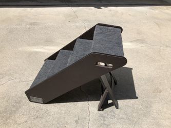 Pet stairs wood
