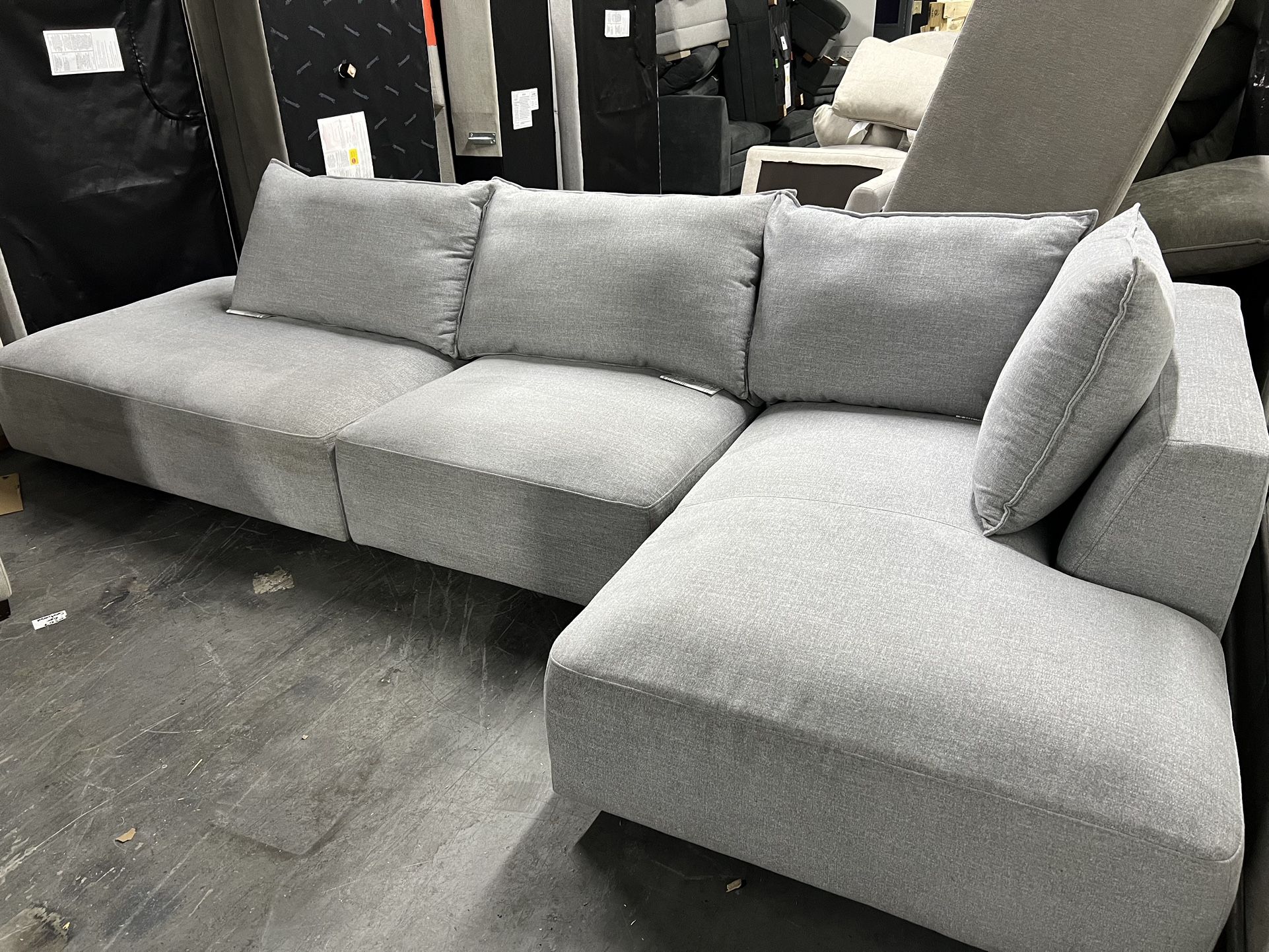 Macon 3 pieces fabric modular sectional