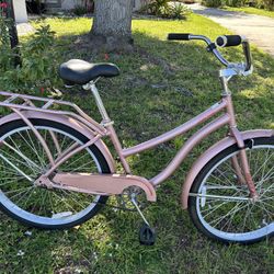 Huffy  Beach Cruiser Bicycle SERVICED