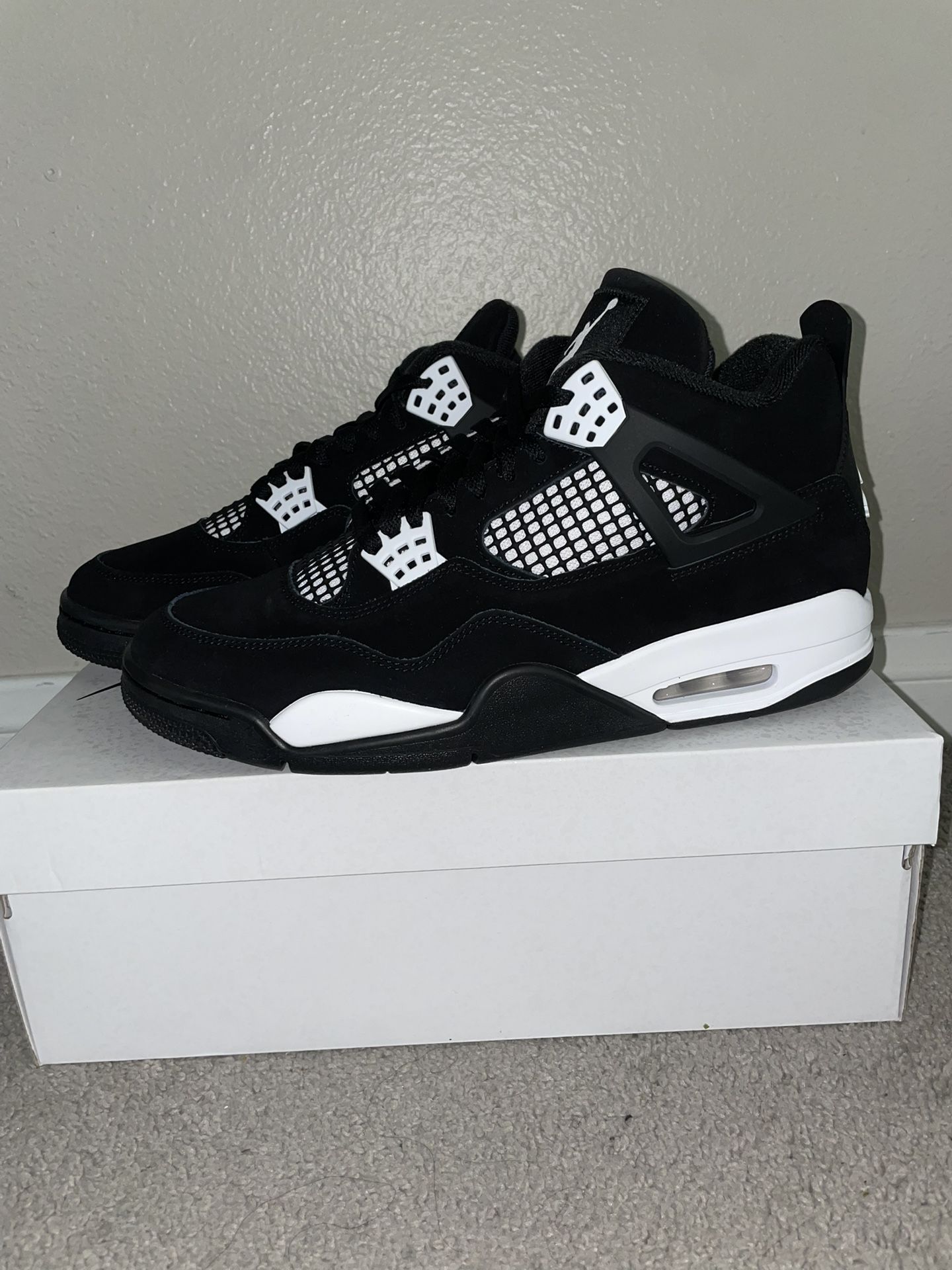 Jordan 4 Retro White Thunder Mens Size 13 ,12 , 11.5 , 11 , 10 New