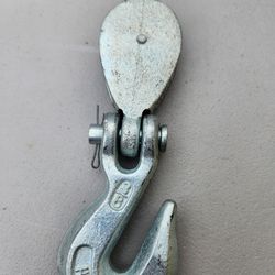 Pulley block and swivel hook