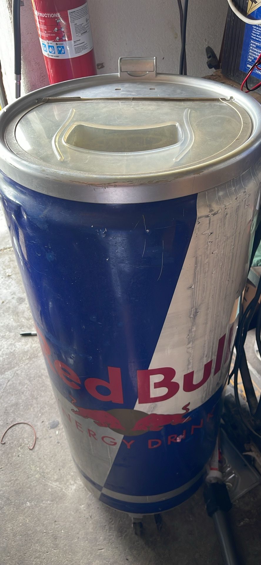 Red Bull Refrigerator 80