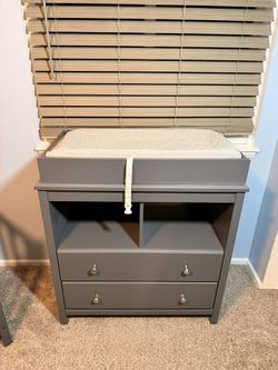 Storkcraft Alpine Gray Crib Set